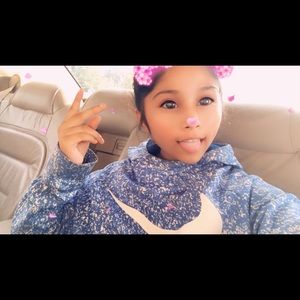 Meet your Posher, Lucy